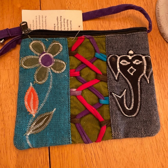 Rising intl crossbody hippie style zippered bay - Picture 1 of 2